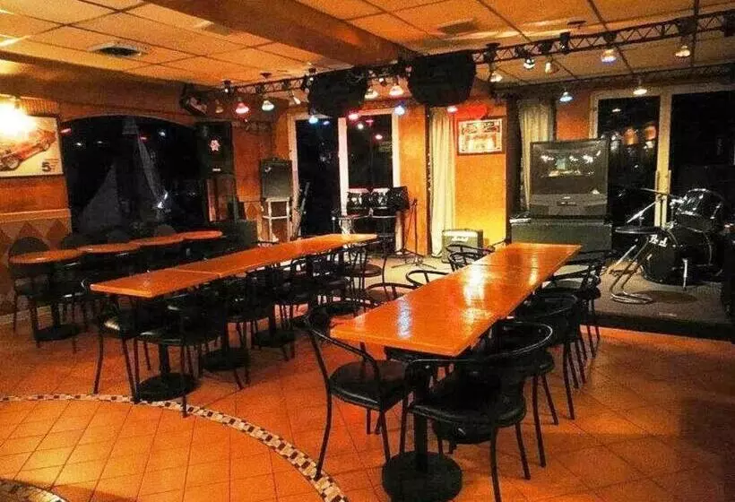 Fotos del hotel Orange Grove:  11