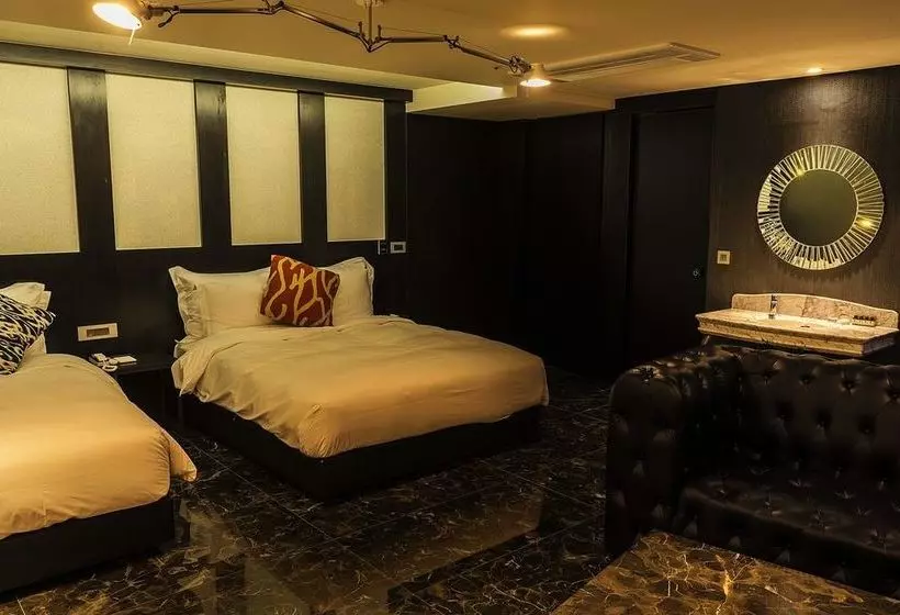 Fotos del hotel Richwell:  15