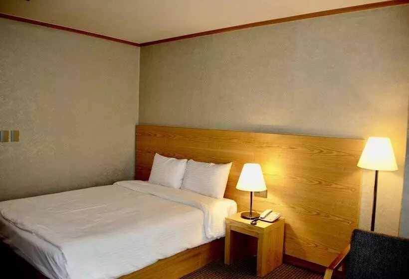 Fotos del hotel Queen Vell  & Wedding:  6