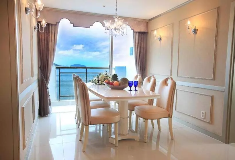 Fotos del hotel Riviera Geoje:  6