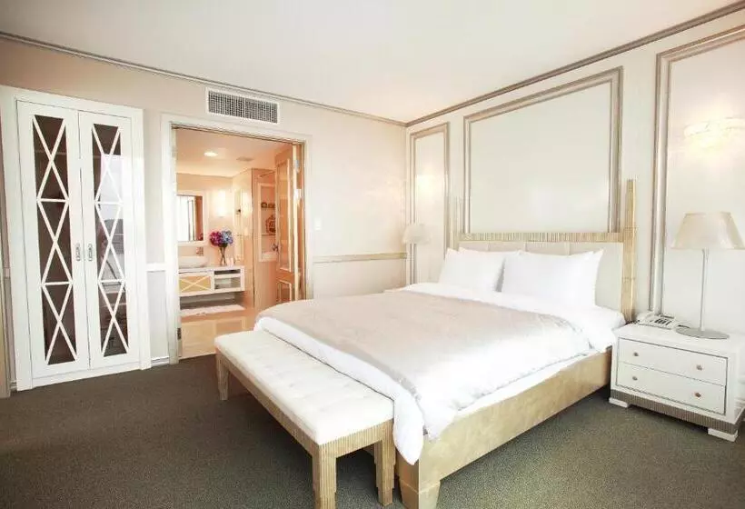 Fotos del hotel Riviera Geoje:  8