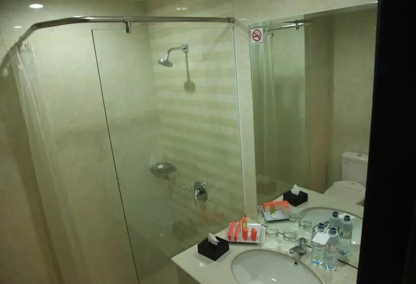 Fotos del hotel Aerotel Smile Losari:  21