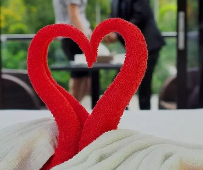 Fotos del hotel The Centro Hotel & Residence By Orchardz:  12