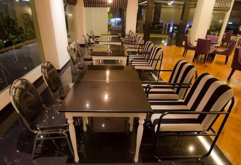 Fotos del hotel Diradja:  25