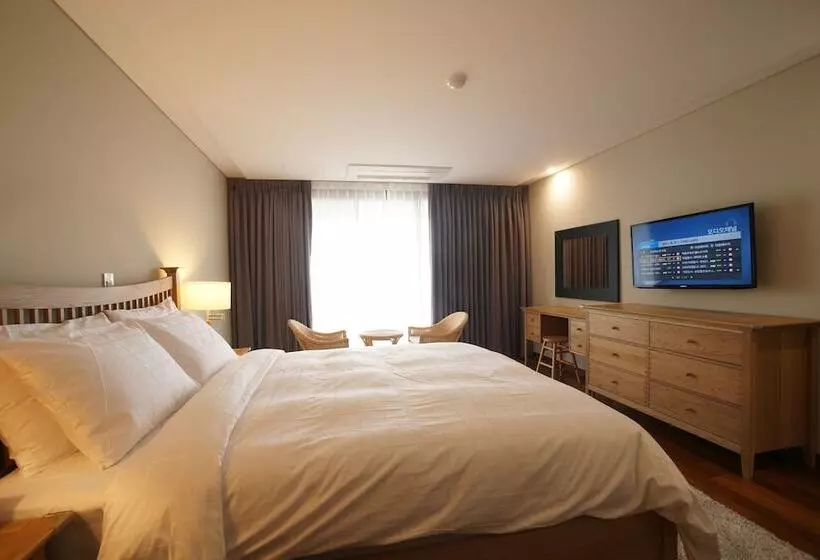 Fotos del hotel Illeinn:  6