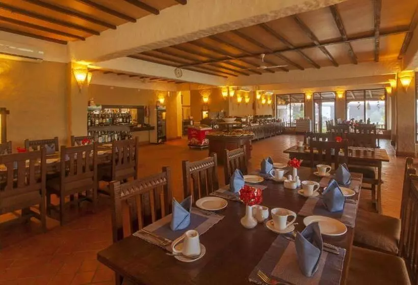 Fotos del hotel Green Park Chitwan:  3