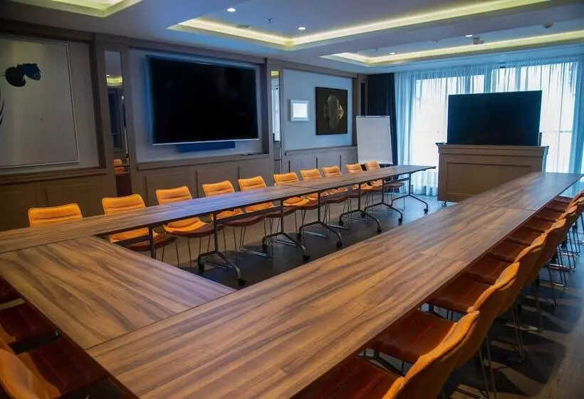 Fotos del hotel Courtyard By Marriott Belgrade City Center:  24