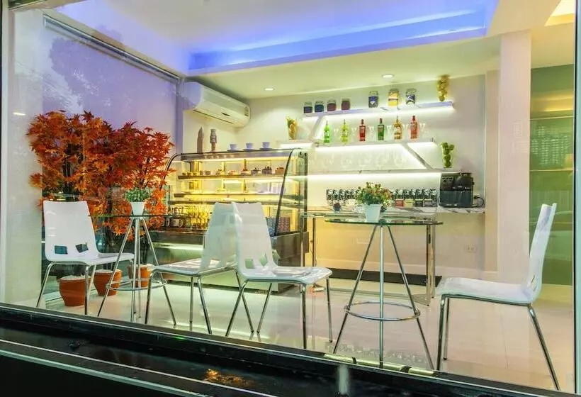 Fotos del hotel Solo Express Sukhumvit 81:  9