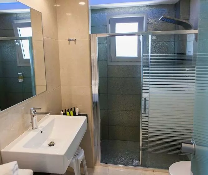 Fotos del hotel Paradise Lost Apartments:  8