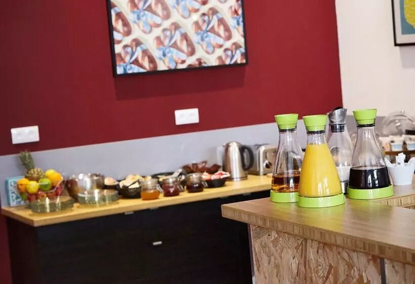 Fotos del hotel Kyriad Marseille Blancarde  Timone:  5