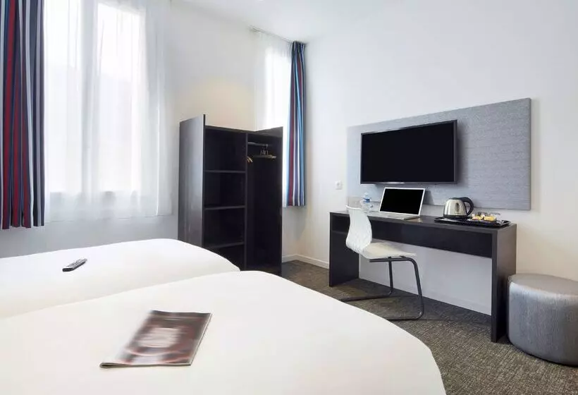 Kyriad Marseille Blancarde  Timone