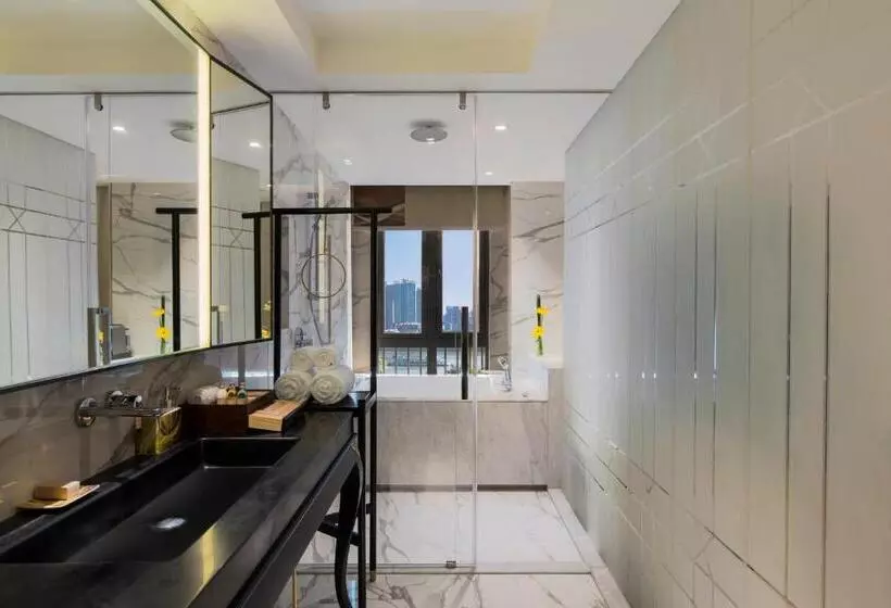 Fotos del hotel Ln Hotel Five:  9