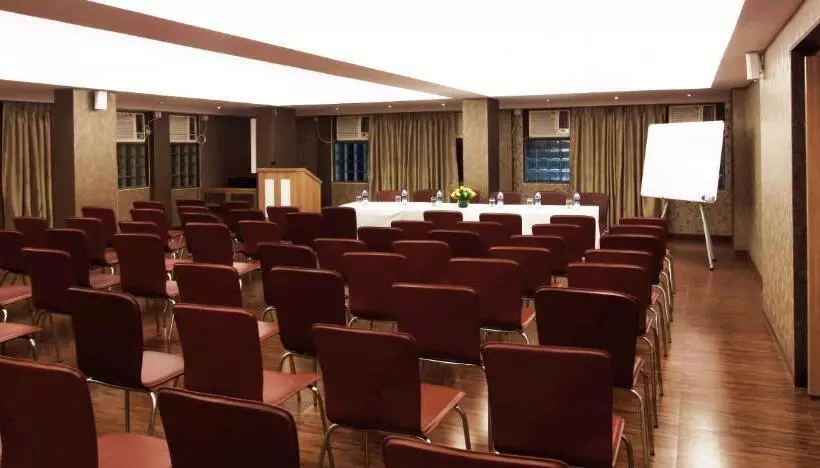 Fotos del hotel Maharana Inn Chembur:  5