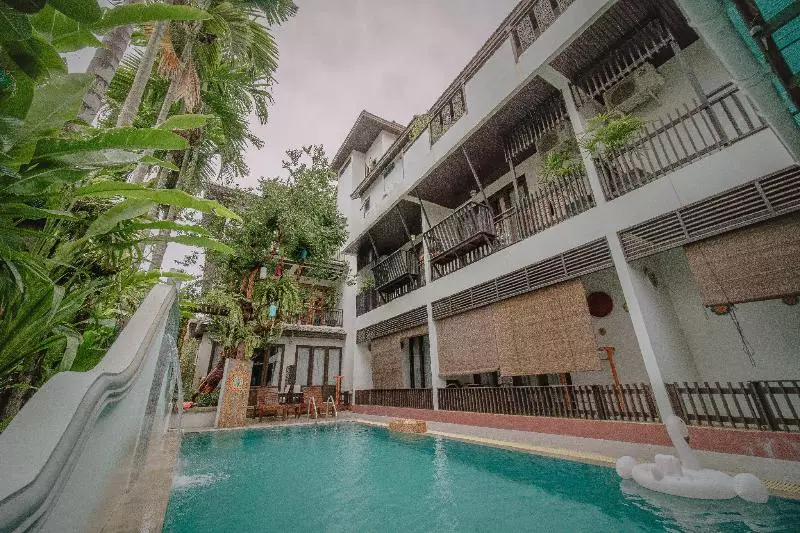 Fotos del hotel Baan Huenphen:  5