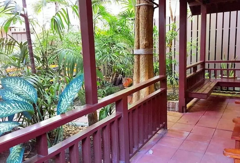 Fotos del hotel Birds And Bees Resort:  9