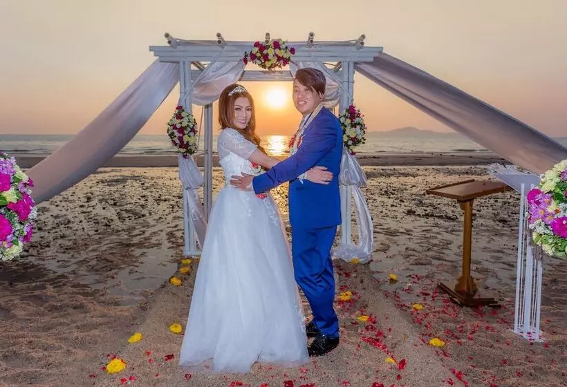 Fotos del hotel Birds And Bees Resort:  18