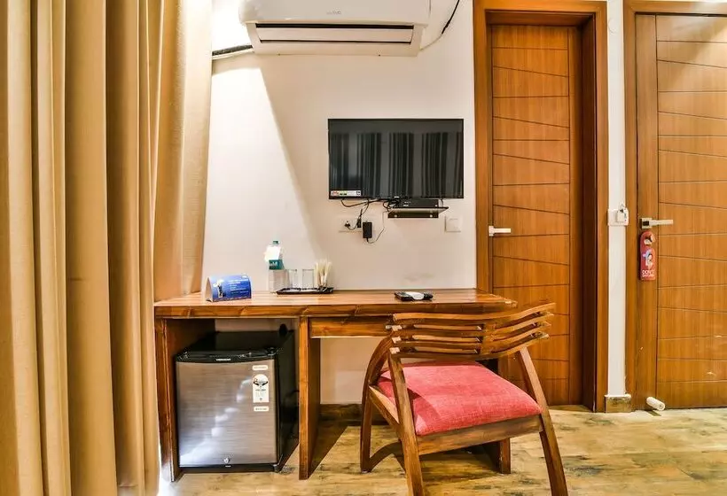 Fotos del hotel OYO 10928 Krishna Kunj:  7