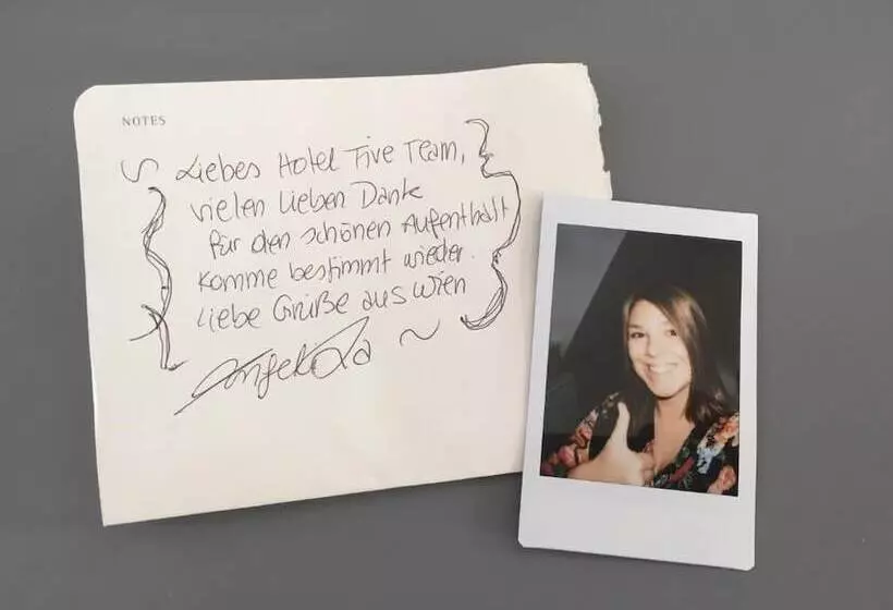 Fotos del hotel Five:  10