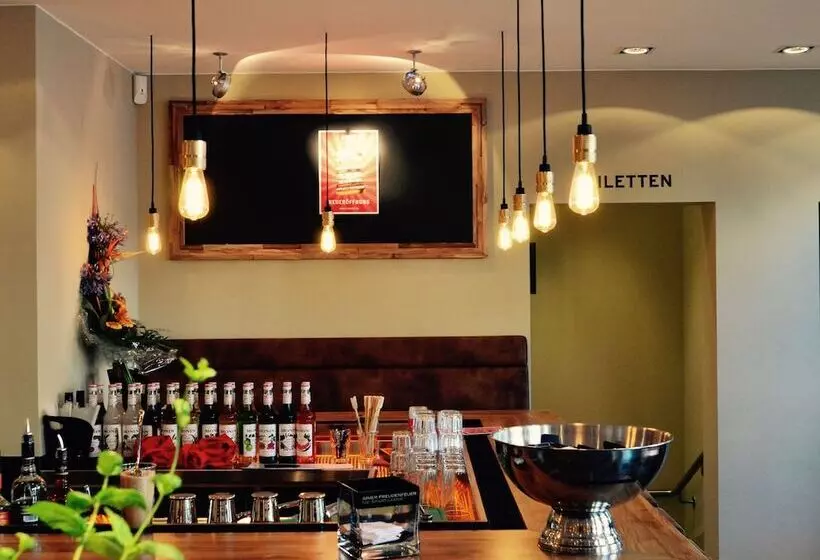 Fotos del hotel Five:  4