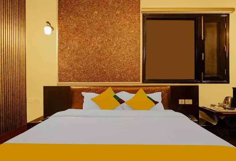 Fotos del hotel Treebo Connaught Mews:  8