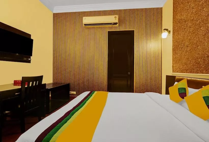 Fotos del hotel Treebo Connaught Mews:  10