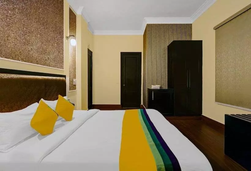 Fotos del hotel Treebo Connaught Mews:  11