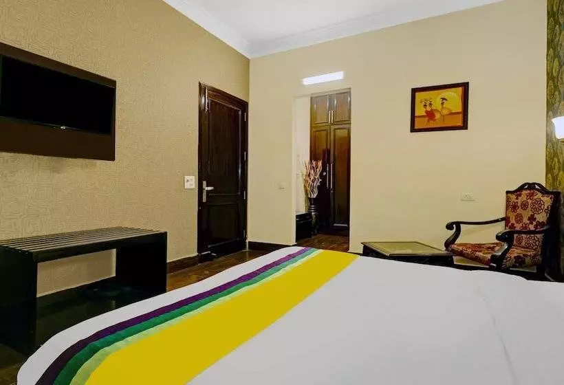 Fotos del hotel Treebo Connaught Mews:  12