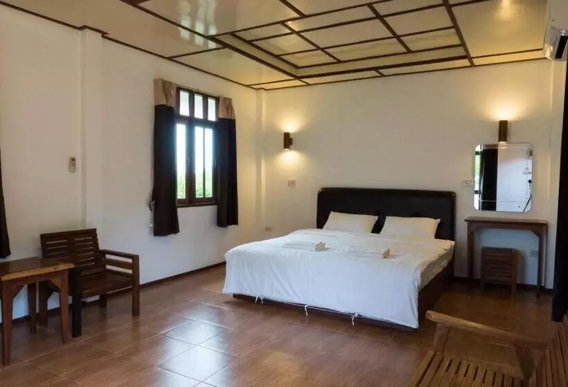 Khao Yai Country Hill Resort