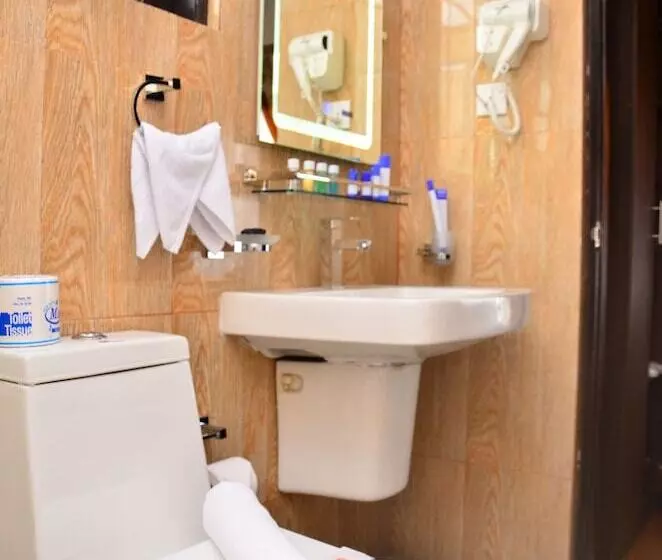 Fotos del hotel S Jojos:  15