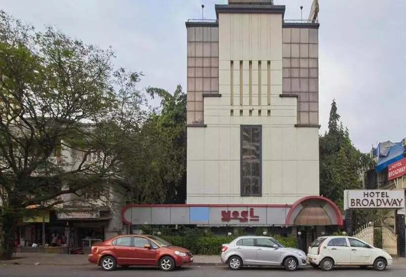 Fotos del hotel Yogi Broadway:  1