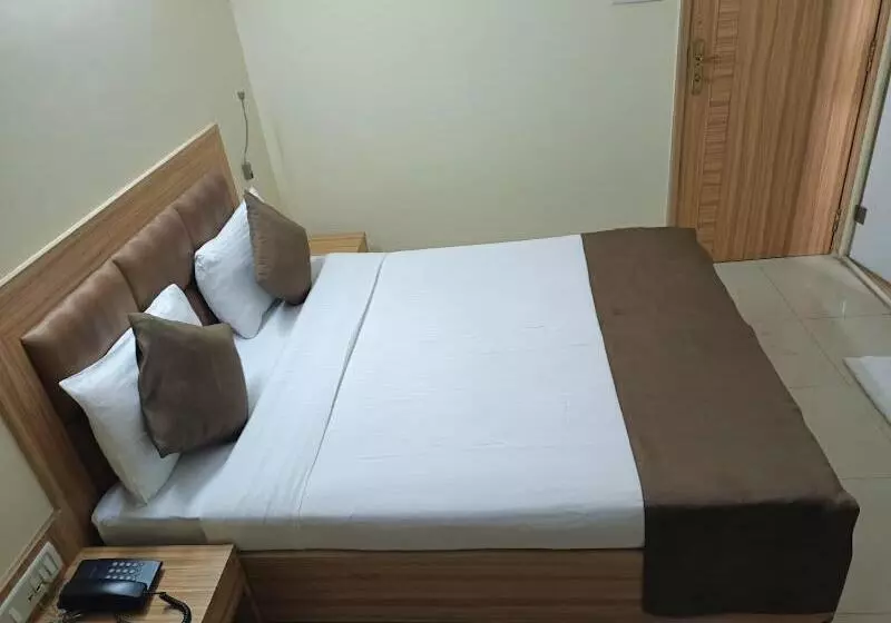 Fotos del hotel Yogi Broadway:  7