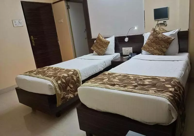 Fotos del hotel Yogi Broadway:  16