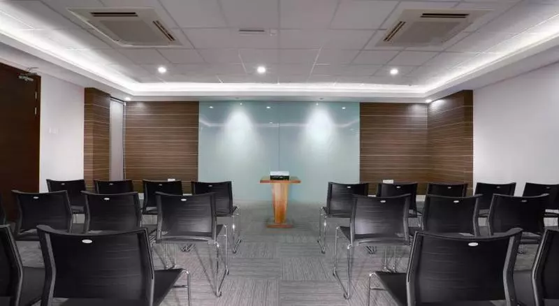 Fotos del hotel Neo Gubeng By Aston:  7