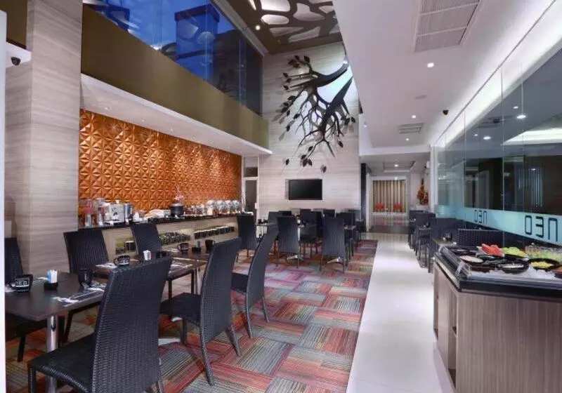 Fotos del hotel Neo Gubeng By Aston:  6