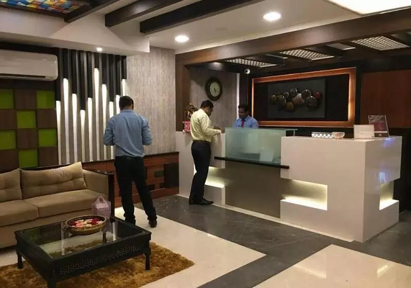 Fotos del hotel Pushpak:  11