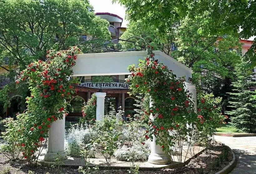 Fotos del hotel Estreya Palace & Residence:  2