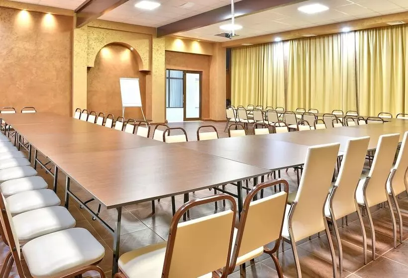 Fotos del hotel Estreya Palace & Residence:  3