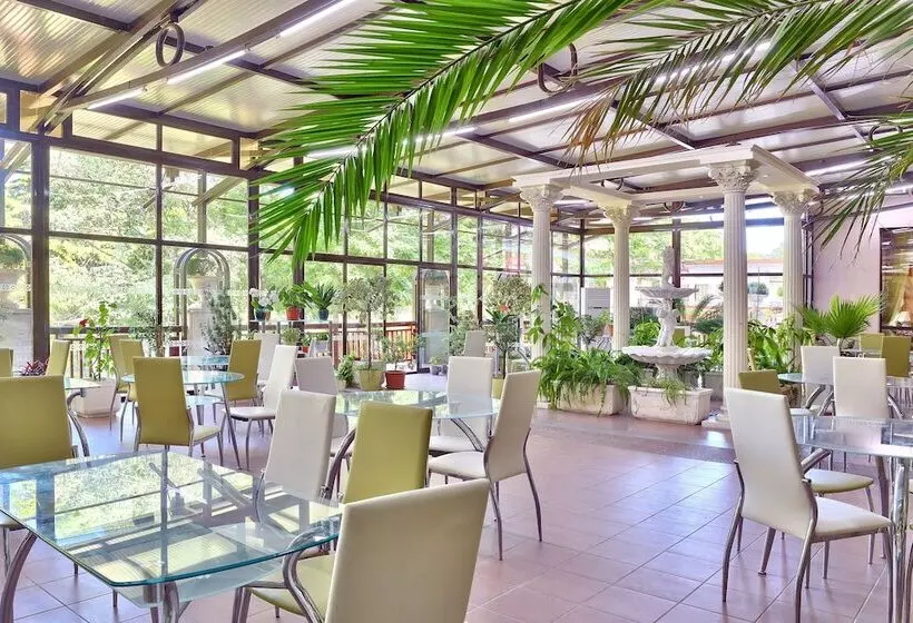 Fotos del hotel Estreya Palace & Residence:  13