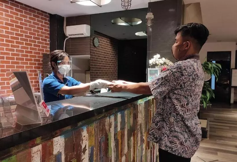 Fotos del hotel 88 Mangga Besar Raya 120:  18