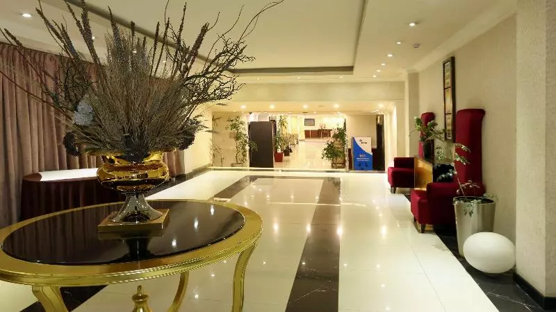 Fotos del hotel Elilly International:  5