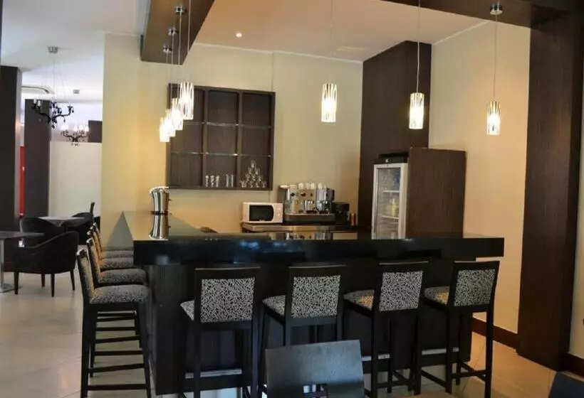 Fotos del hotel Jardy Hôtel & Suites:  6