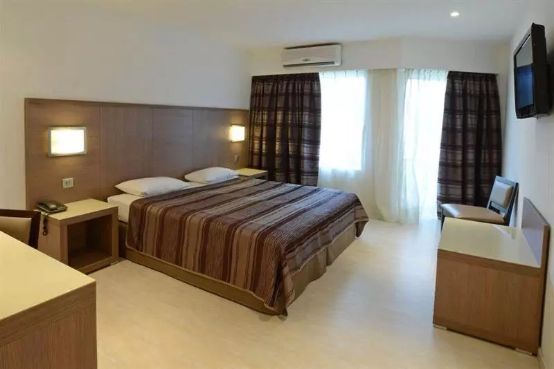Fotos del hotel Calvi Hôtel:  22