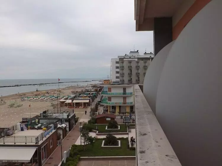 Fotos del hotel Amare Beach:  13