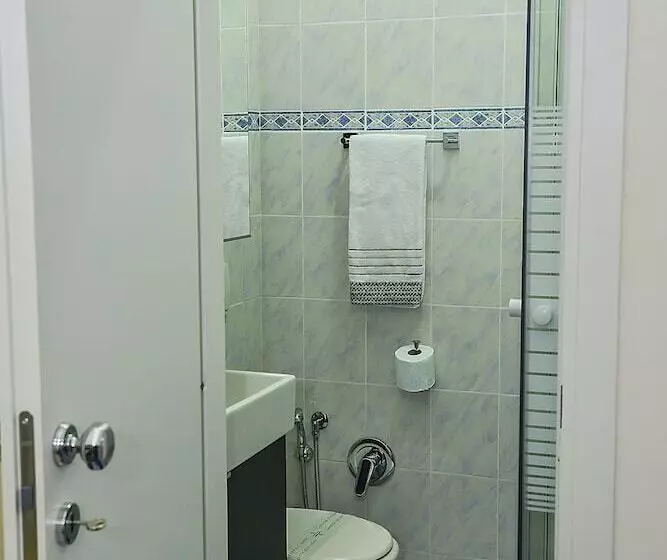 Fotos del hotel Kambal B&b:  9