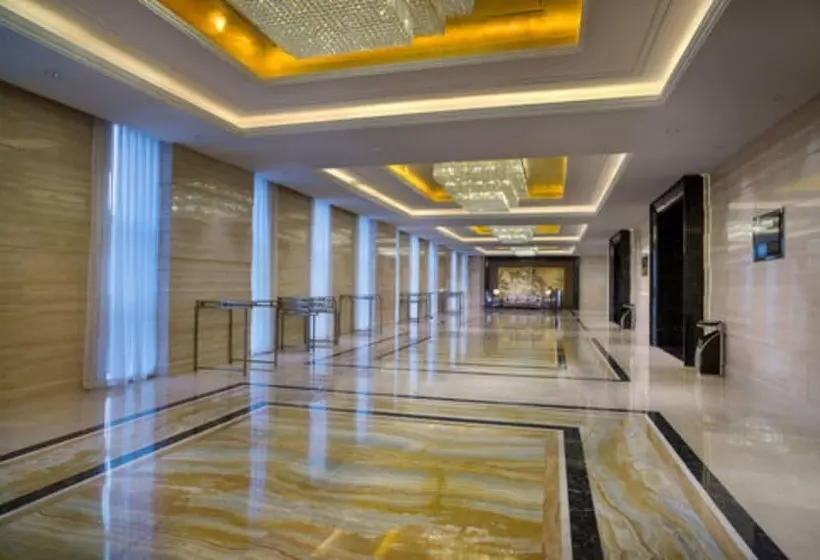 Fotos del hotel Embassador International:  4
