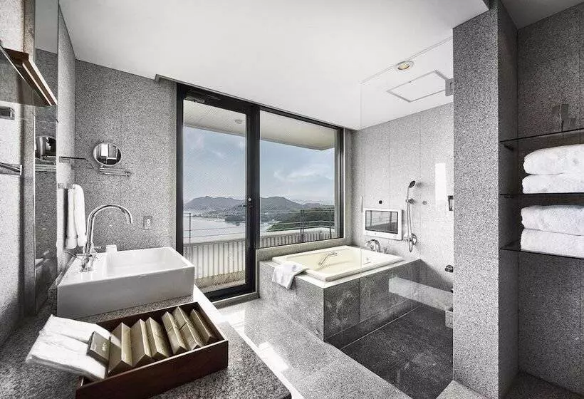 Fotos del hotel Bella Vista Spa And Marina Onomichi:  16