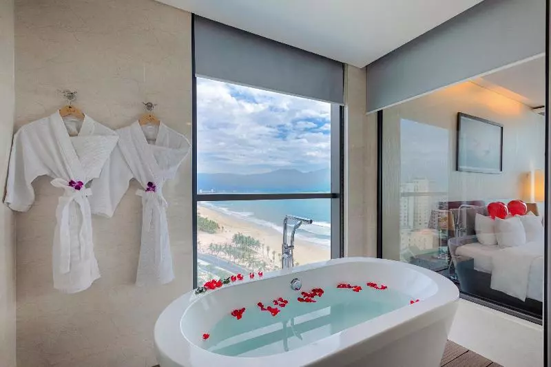 Fotos del hotel Grand Tourane Hotel Da Nang:  24