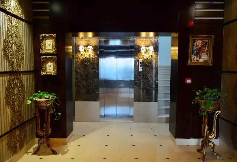 Fotos del hotel Nadine Boutique Suites:  3