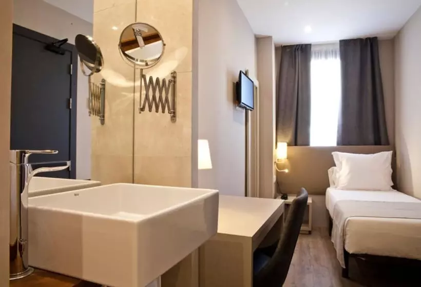 Fotos del hotel May Ramblas:  23