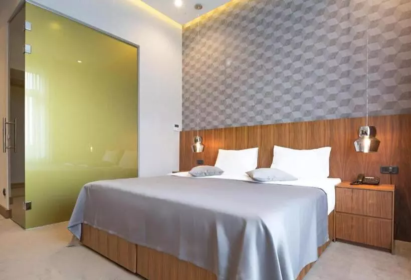 Fotos del hotel Five Points Square  City Center:  9
